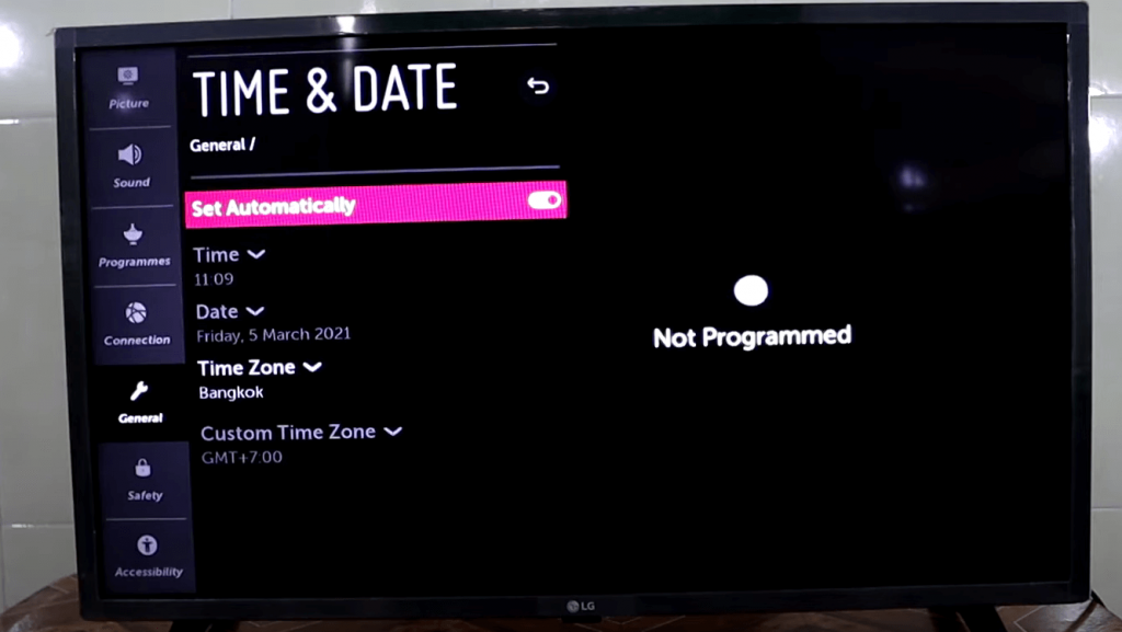 change the date and time if LG Smart TV Not Connecting to WiFi